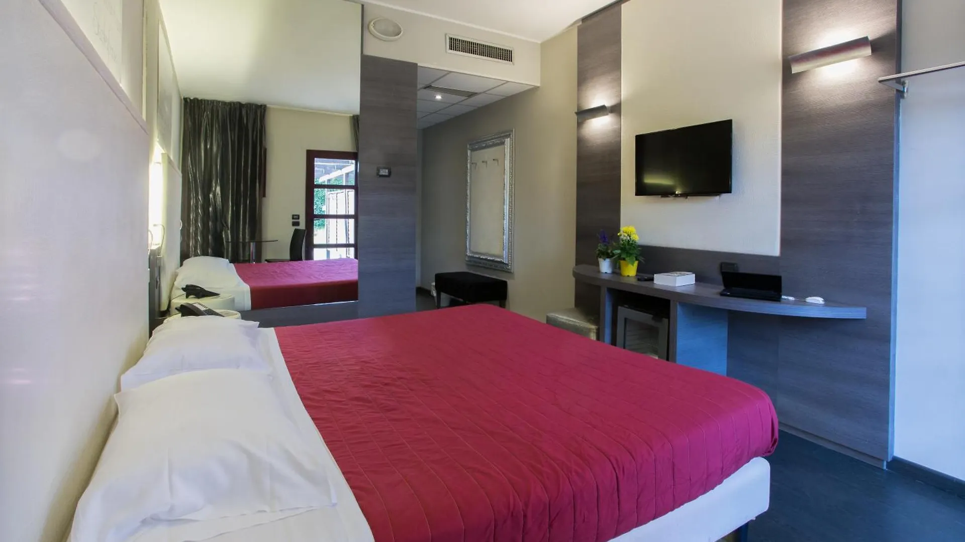 Break Hotel Ospedaletto Lodigiano 4*,  Italien