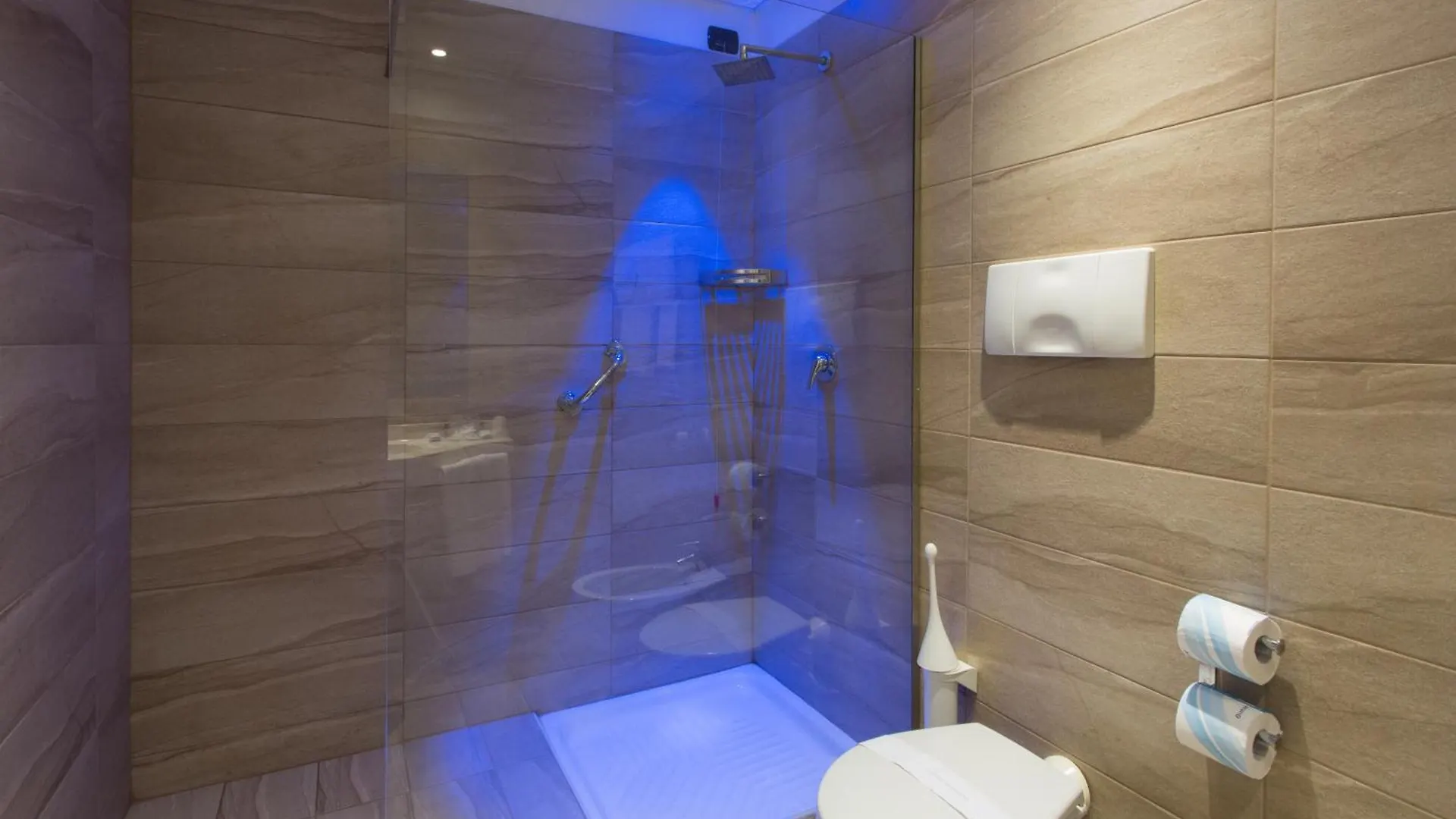 Break Hotel Ospedaletto Lodigiano 4*,  Italien