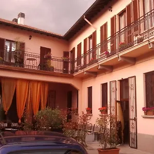 Affittacamere La Corte Del Poeta, Buscate