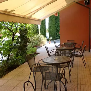 rometta-hotel.hotelinveneto.com/